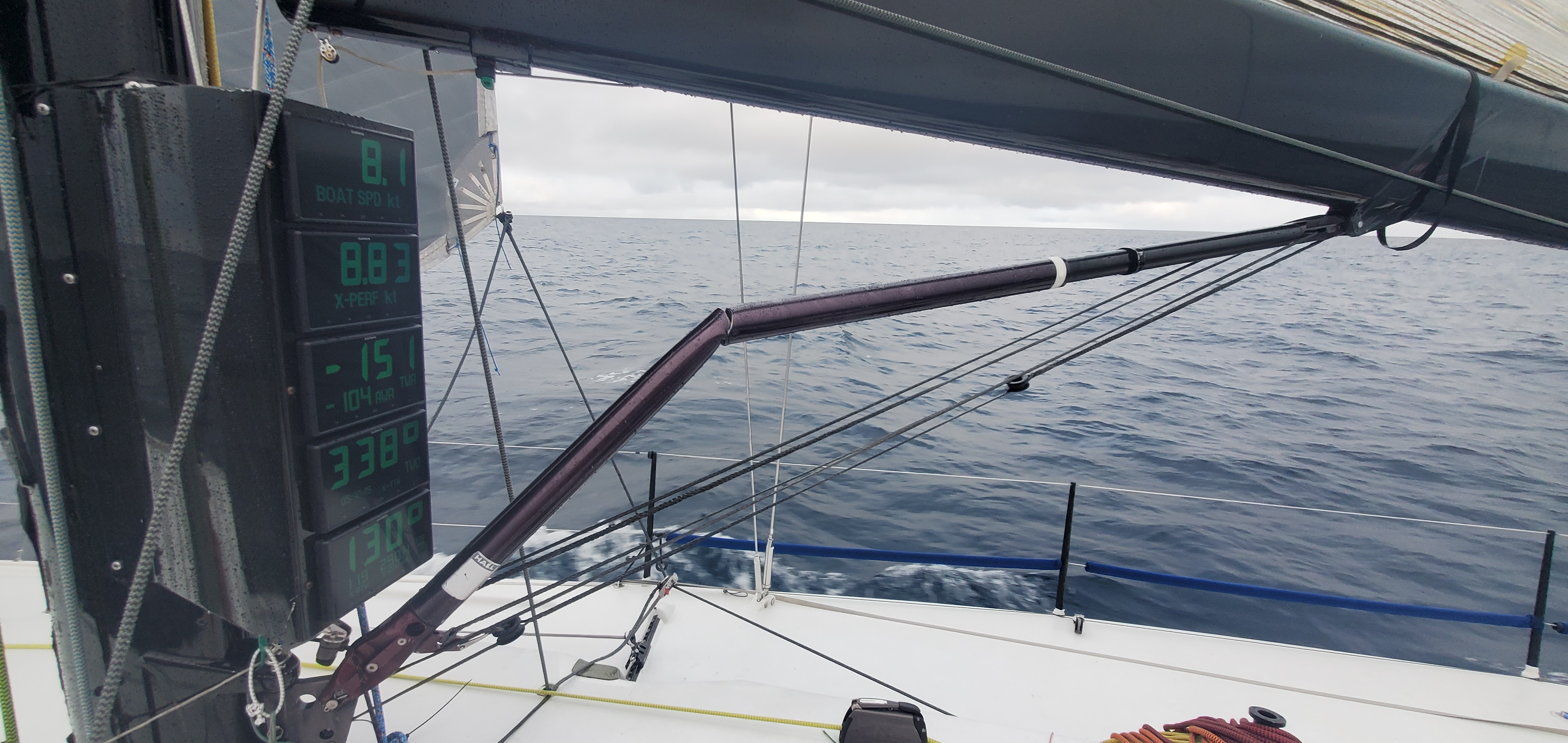 Sonic's broken boom vang dampener